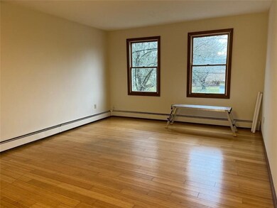 3 Buttonwood St unit 1, Bristol, RI 02809 - photo 7