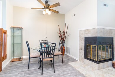 204 Tall Oaks Dr unit A, South Weymouth, MA 02190 - photo 4