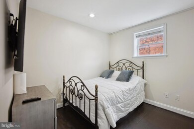 1432 Wisconsin Ave NW unit 3RD FLOOR, Washington, DC 20007 - photo 6