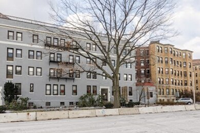 110 Riverway unit 4, Boston, MA 02215 - photo 2