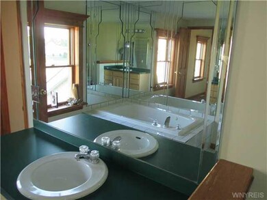 7158 Marigold Dr, North Tonawanda, NY 14120 - photo 7