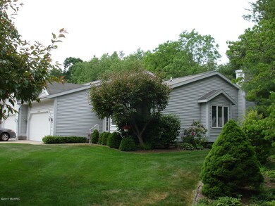 Arthur Court 037