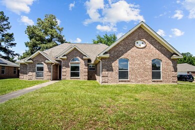 165 Ashwood Bend, Lufkin, TX 75904 - photo 2