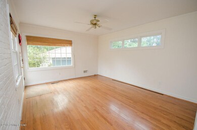 Flex room with outside access