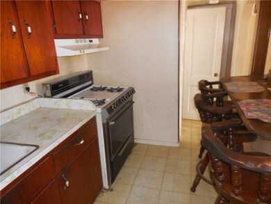 461 Myra St, El Paso, TX 79915 - photo 6