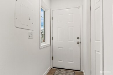 11708 Admiralty Way unit F, Everett, WA 98204 - photo 7