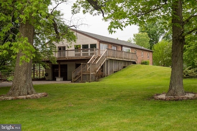 1216 W Bridge St, Spring City, PA 19475 - photo 4