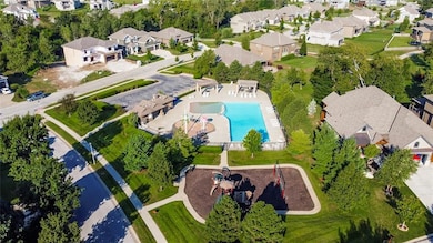 16322 W 166th Ct, Olathe, KS 66062 - photo 5