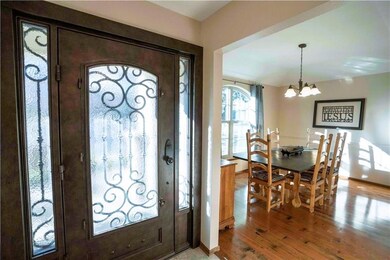 813 Saddlebrook Dr S, Bedford, TX 76021 - photo 5