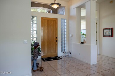 05_12952_E_Wethersfield_Rd___05_mls
