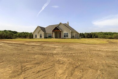 1066 Preserve St, Weatherford, TX 76085 - photo 3