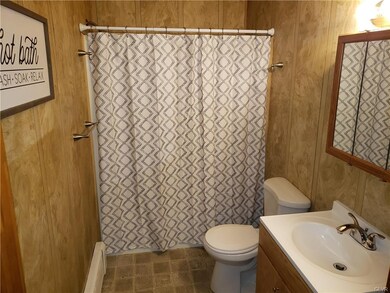 592 Main St unit Rear, Slatington, PA 18080 - photo 6