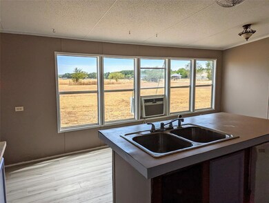 200 Thompson Ln, Lipan, TX 76462 - photo 7