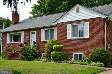 6463 N Rochester St, Falls Church, VA 22043 - photo 2