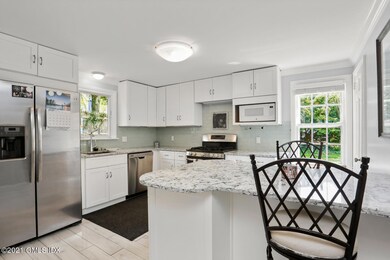 1 Palmer Ln, Riverside, CT 06878 - photo 4