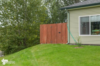 Back Yard_DMD_5167-FULL