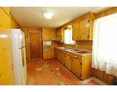 23 Brentwood Dr, Holden, MA 01520 - photo 6