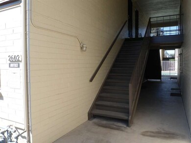 2602 W Berridge Ln #C-111 - Breezeway