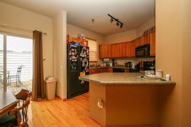 2765 Crinkle Root Dr unit 5, Fitchburg, WI 53711 - photo 7