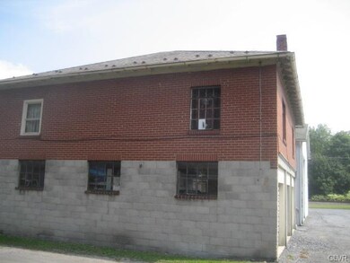 19 Bakers Alley, Walnutport Borough, PA 18088 - photo 2