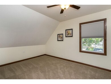 616 18th St SE, Cedar Rapids, IA 52403 - photo 7