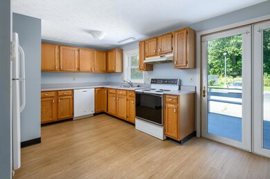 8 Park St unit 3, Saco, ME 04072 - photo 5