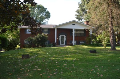 629 Ensley Dr, Knoxville, TN 37920 - photo 2