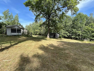 114 Millers Corner Rd, Palmyra, ME 04965 - photo 4