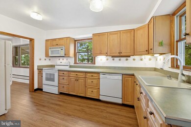 5851 Loreley Beach Rd, White Marsh, MD 21162 - photo 5