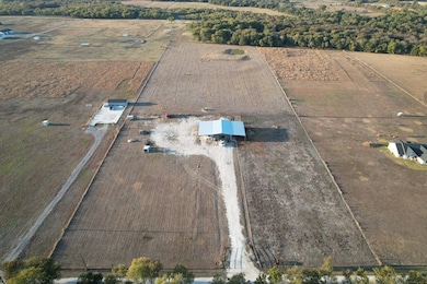 13831 County Road 101, Grandview, TX 76050 - photo 2