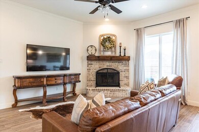 200 Bayless Ave, Godley, TX 76044 - photo 7