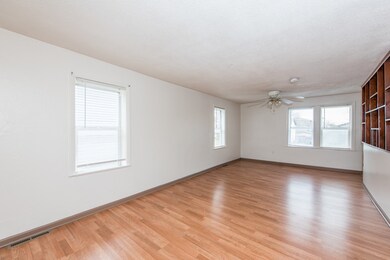 200 Baldwin Ave, Waukegan, IL 60085 - photo 6
