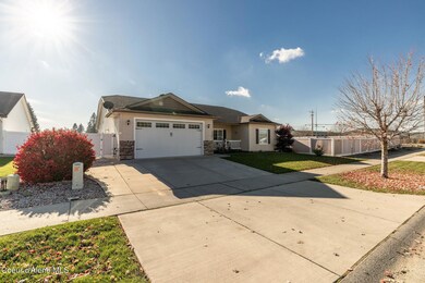 1558 W Olympus Ave