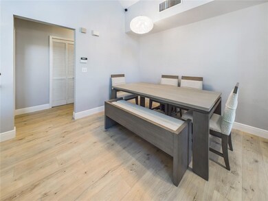 5521 Rosehill Rd unit 203, Sarasota, FL 34233 - photo 6