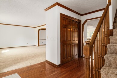 S_-_7816_Slate_Ridge_Blvd_-_013