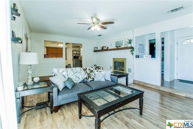 2302 Phyllis Dr, Copperas Cove, TX 76522 - photo 5