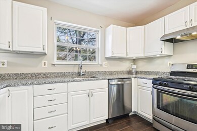 4900 Lockard Dr, Owings Mills, MD 21117 - photo 6