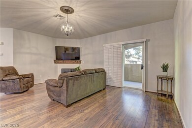 8720 Red Brook Dr unit 204, Las Vegas, NV 89128 - photo 6