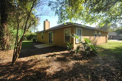 6096 Davon St, Jacksonville, FL 32244 - photo 2