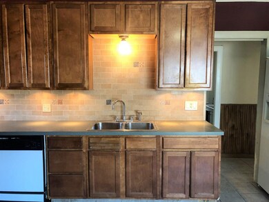 357 Hampden St unit 1, Chicopee, MA 01013 - photo 4