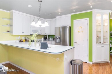 09-Kitchen_ELI02385-Edit