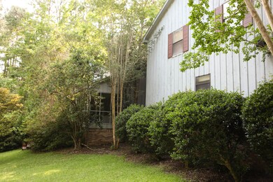 58 Poplar Dr, Hattiesburg, MS 39402 - photo 2