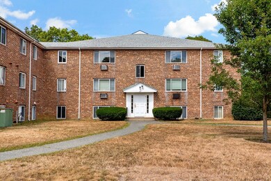 297 W Main St unit 12, Hyannis, MA 02601 - photo 3