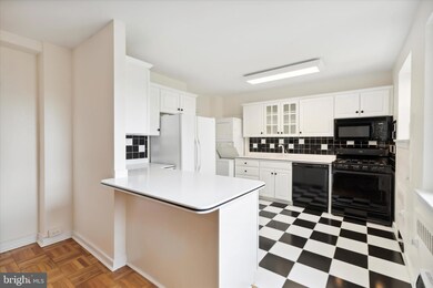 346 E Lancaster Ave unit 415, Wynnewood, PA 19096 - photo 6