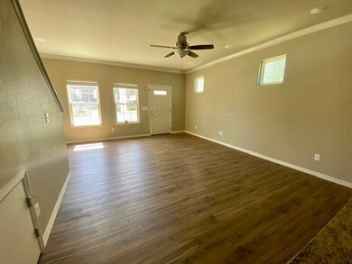 876 W Hughes St, Fayetteville, AR 72701 - photo 3