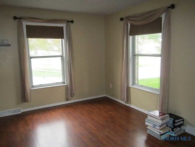 4452 Cullen Ln, Toledo, OH 43611 - photo 3