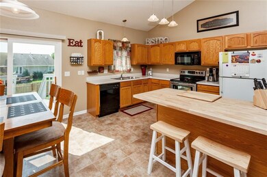 2525 Eagle Point Ct, Des Moines, IA 50320 - photo 5