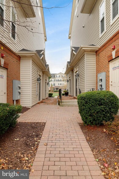 13402 Bluebeard Terrace, Clarksburg, MD 20871 - photo 2