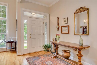 2 Foyer