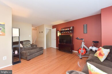 7718 Groveland Heights Ct, Springfield, VA 22153 - photo 5